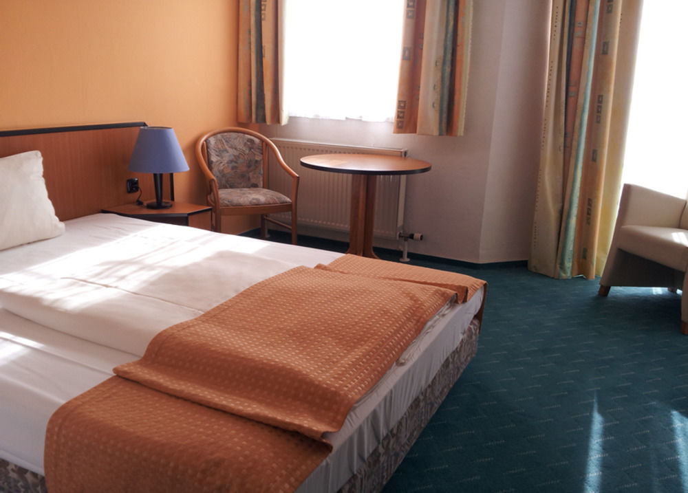 Trip Inn Kongresshotel Frankfurt-Rodgau Esterno foto
